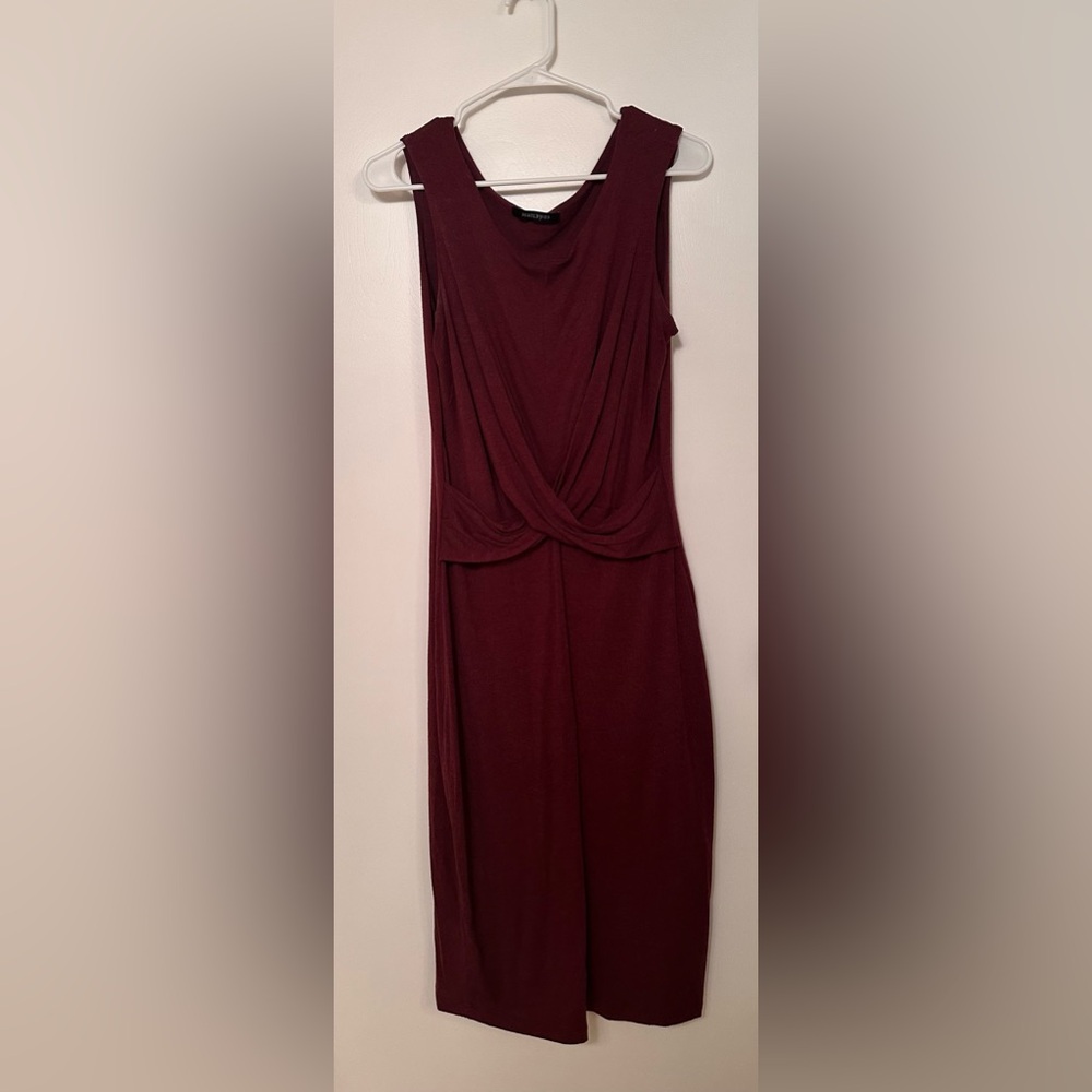 Hail3y:23 wine colored dress